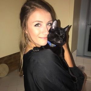 Meet your Posher, Avery